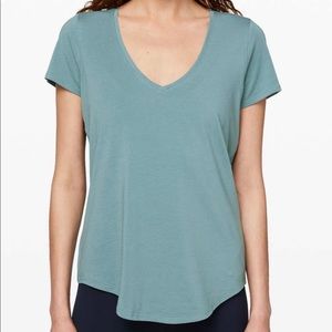 Lululemon Love Tee V